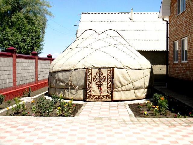 Guest House Ulukbek Bokonbayevo Exterior foto